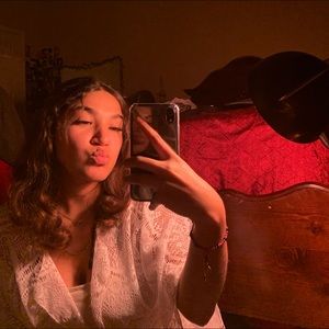 Meet your Posher, Ivana